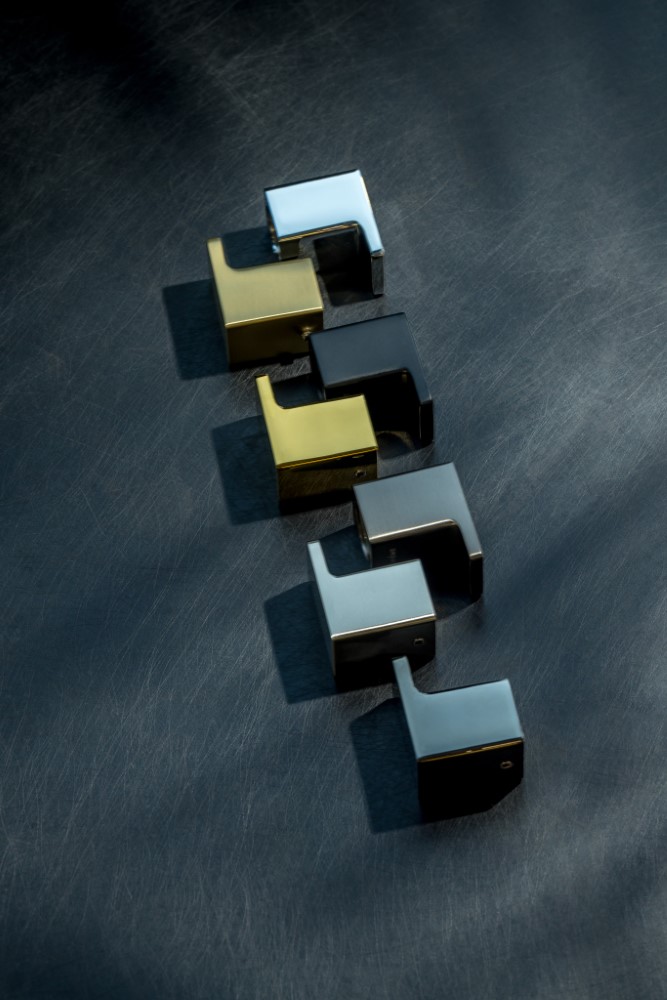 Крючок Qubic Gun Metal