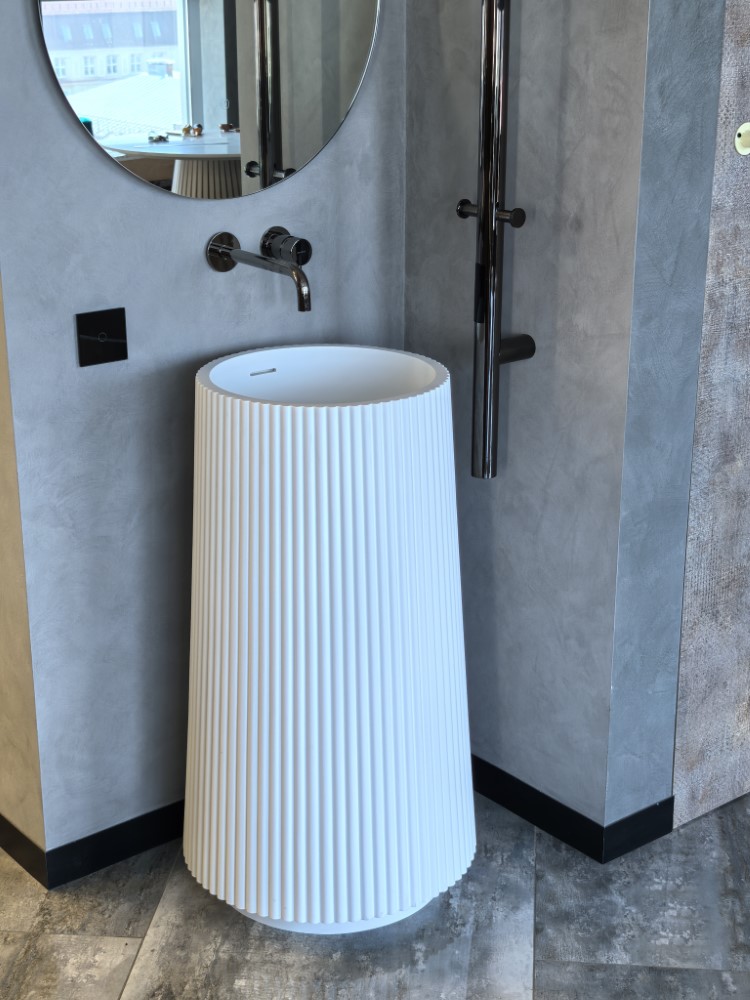 Раковина напольная рифленая Torre Corian 480*480*850 Matt White