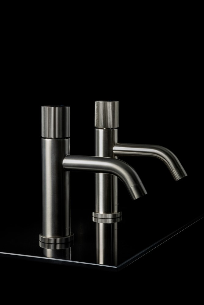 Смеситель STICK для умыв. низ. NIKEL BRUSH LINEA