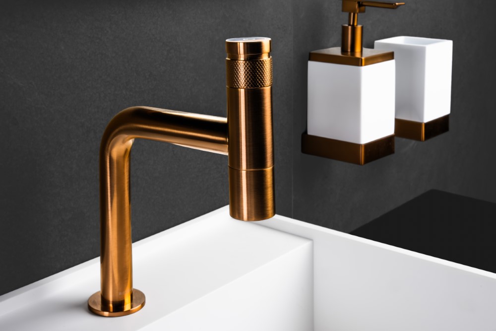 Смеситель автоматический для раковины SOLO TECH Copper Brushed